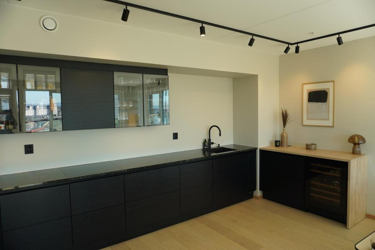 Spectacular 2 Bedroom 2 Bath - - Brand New In 2023